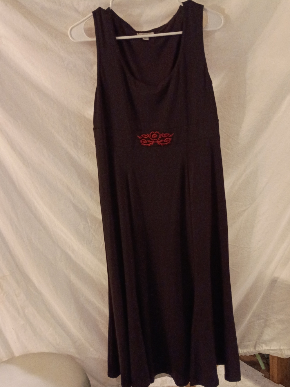 Dark Brown Sleeveless Maxi Dress with Red Embroidered Waist Accent